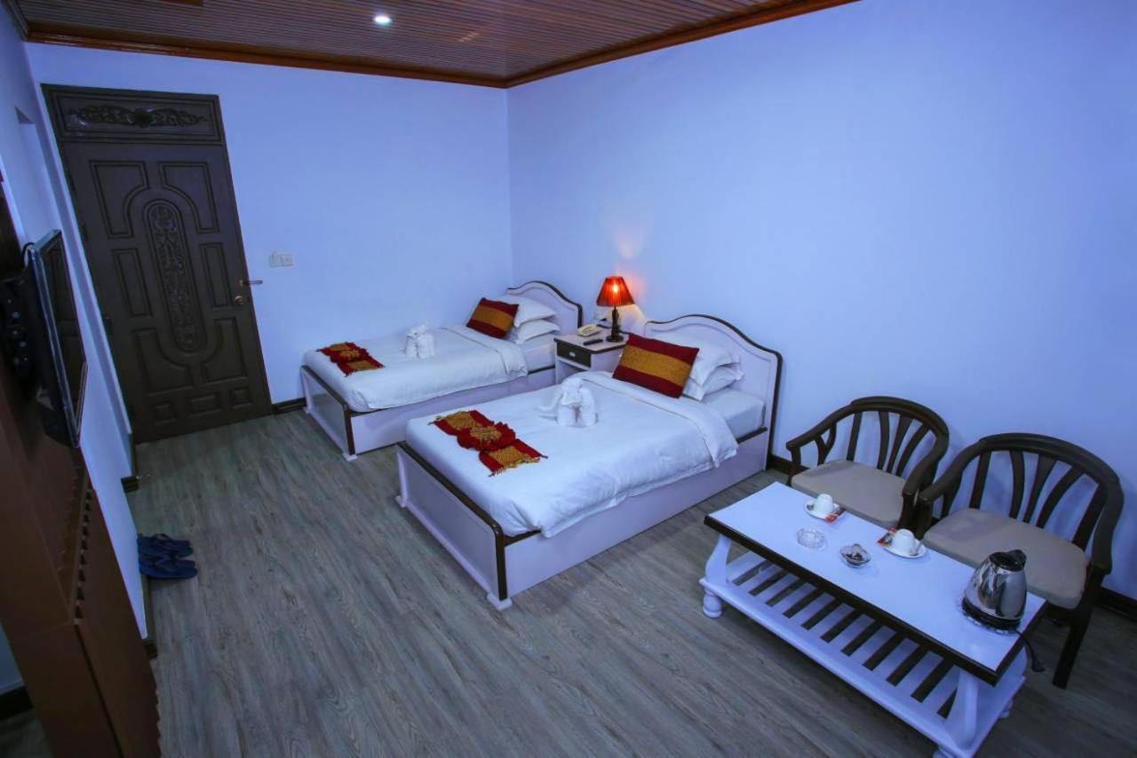 Hotel Queen Mandalay Exterior foto